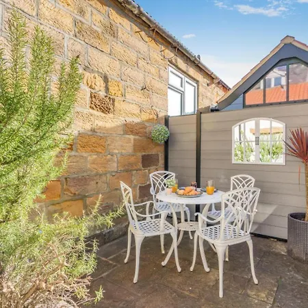 2 Bed In Oc-g0128 * Sandsend